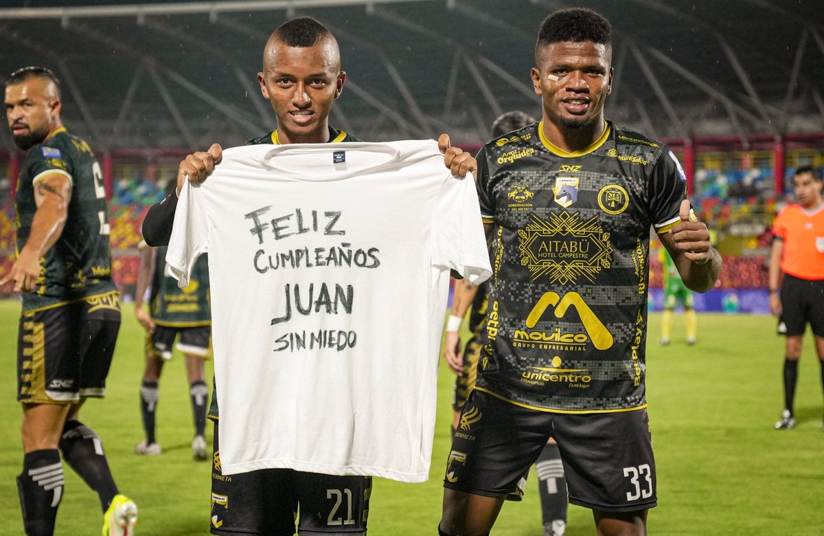 JuanGZuluaga's tweet photo. Gracias muchachos, los llevo en el alma por siempre. @ClubLlanerosFC. #VamosLlaneros https://t.co/H4G17tupsM