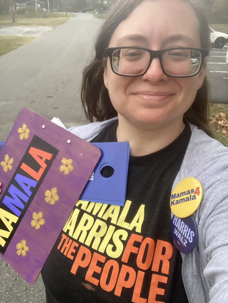 courtney tweet media