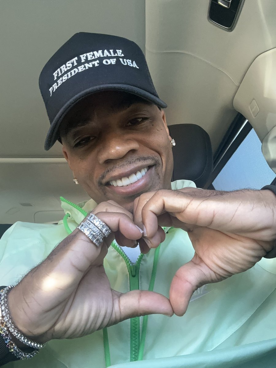 plies's tweet image. Just Sending Love To Everyone Tonight!!! God I Thank U For It All!!! I’m Excited About VOTING In The Morning!! It Feels Like The First Day Of School Tomorrow!!! ❤️ #Plies 🇺🇸 #VOTE  Hat: @kingcirclehat Order At KingCircle.com