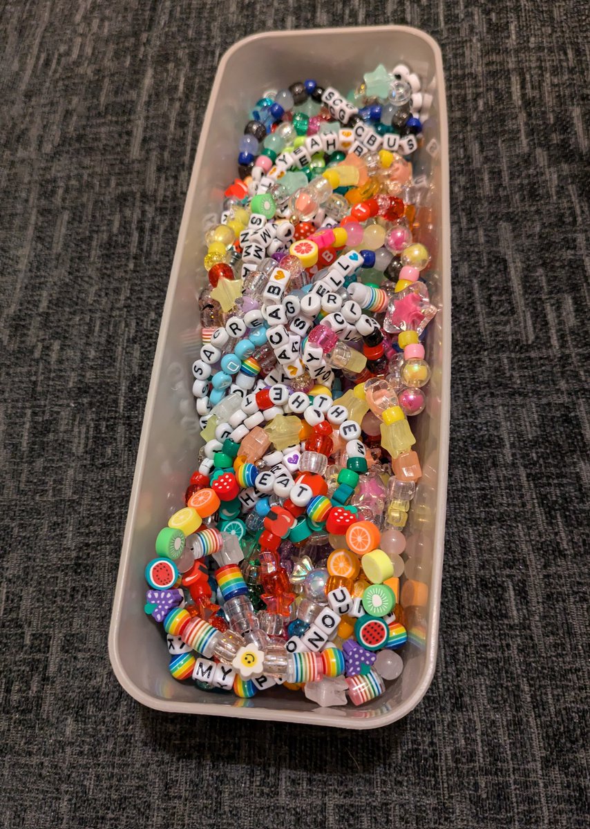 despite everything, it's still pockets tweet media