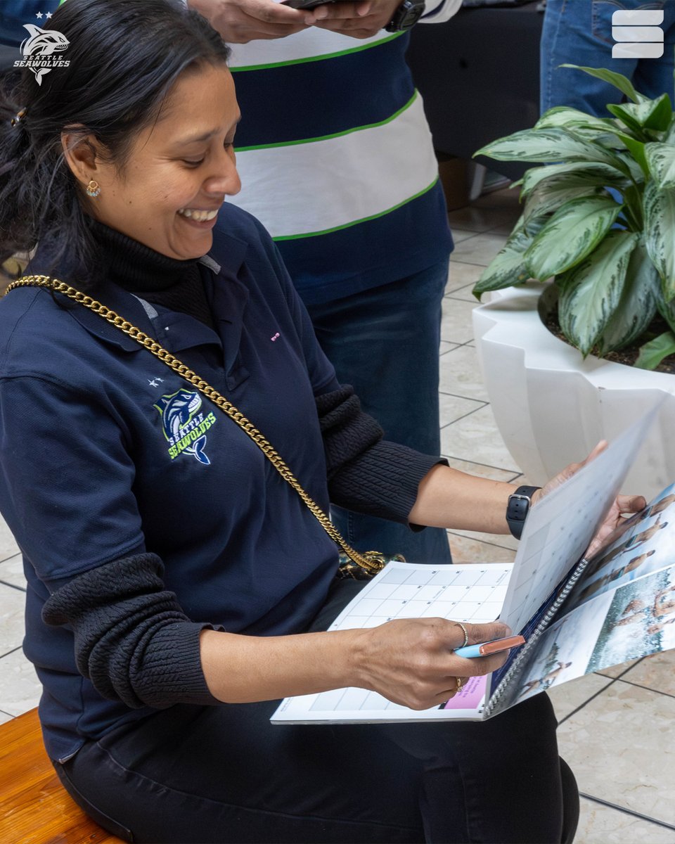 SeawolvesRugby's tweet photo. What an incredible day at the Seattle Seawolves @SeattleSouthsid 2025 Calendar Launch Event! 📅🚀
GET YOURS!➡️ https://t.co/CEN98A6lig
#TogetherWeHunt x #SeattleSouthside https://t.co/CdCgEbMIDV
