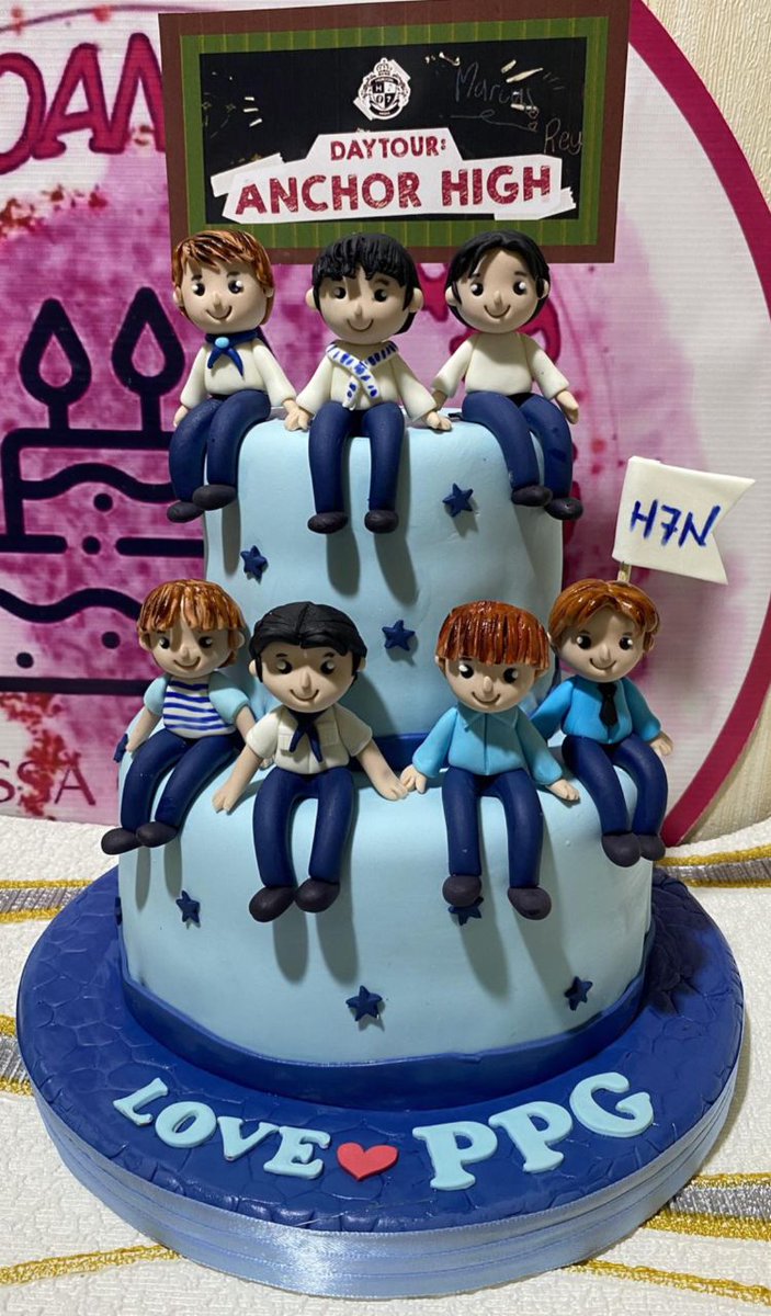 A cake to celebrate you, our dearest stars! Congratulations on another unforgettable comeback and concert. We’re endlessly proud and grateful for all the hard work you put in. Know that our love sails with you wherever you go, through every wave, forever and always. We love you!