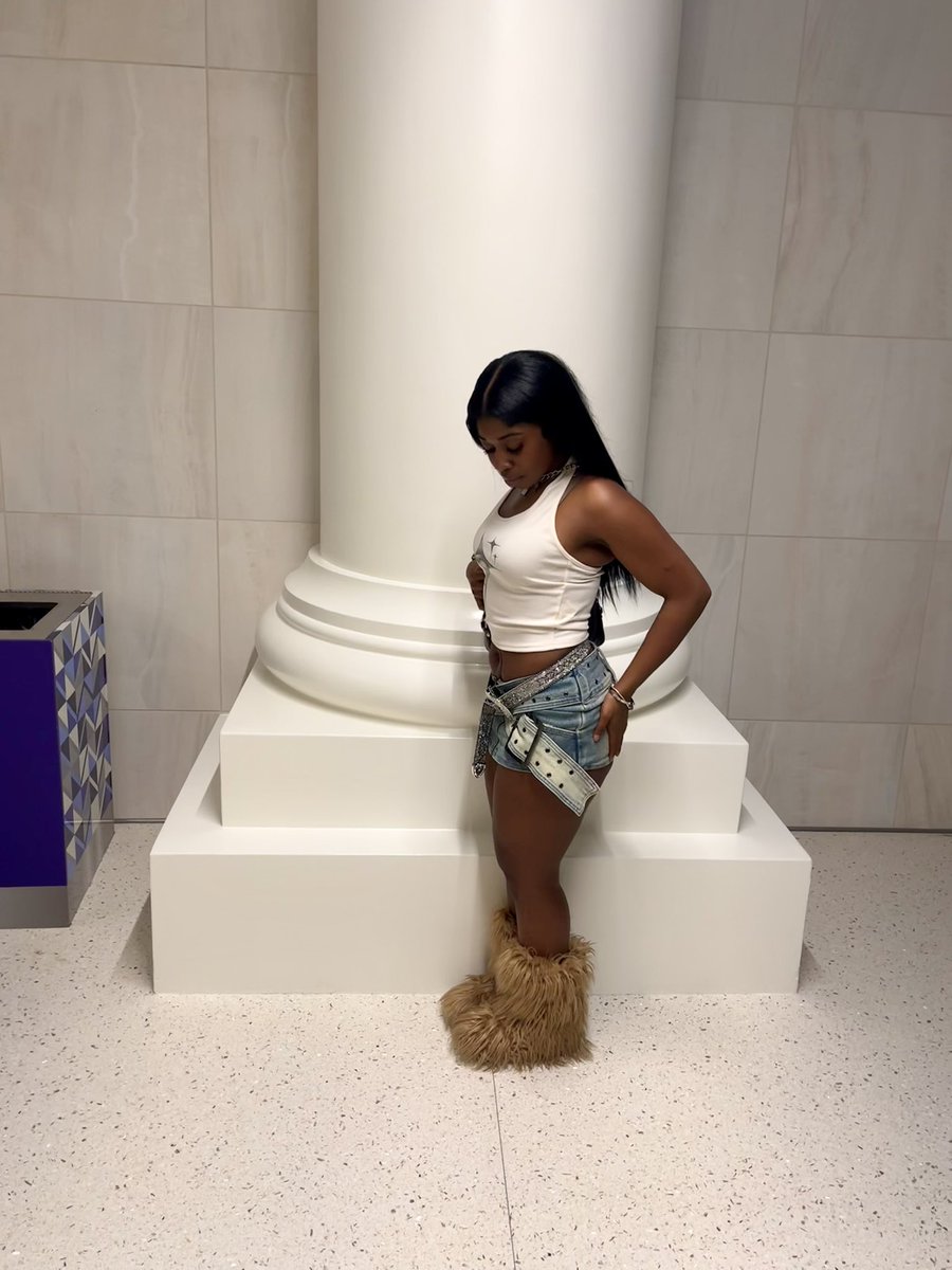 5ivestarchicccc's tweet image. 