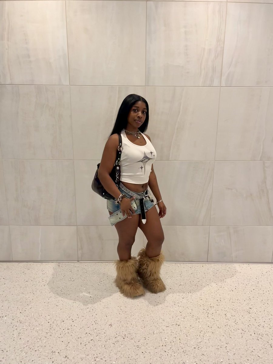 5ivestarchicccc's tweet image. 