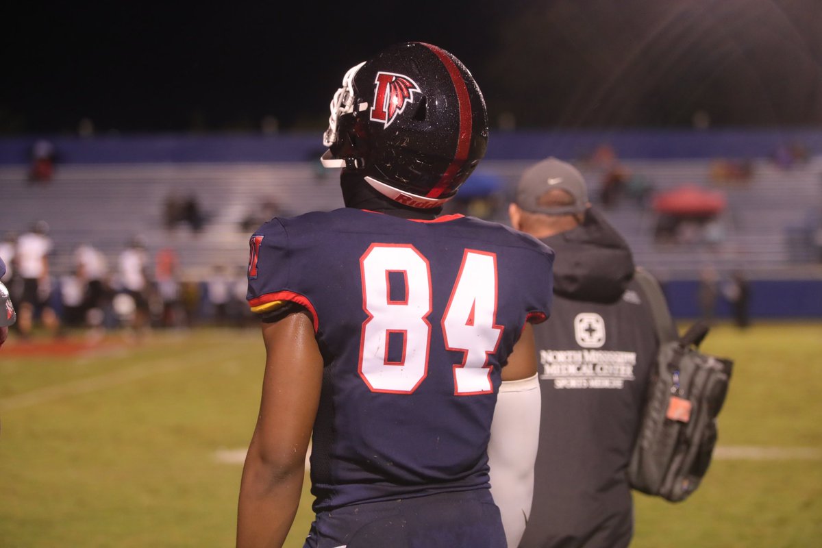 sophomore szn
6’2” TE 220
Dec Grad ✅

hudl.com/v/2QfEiS