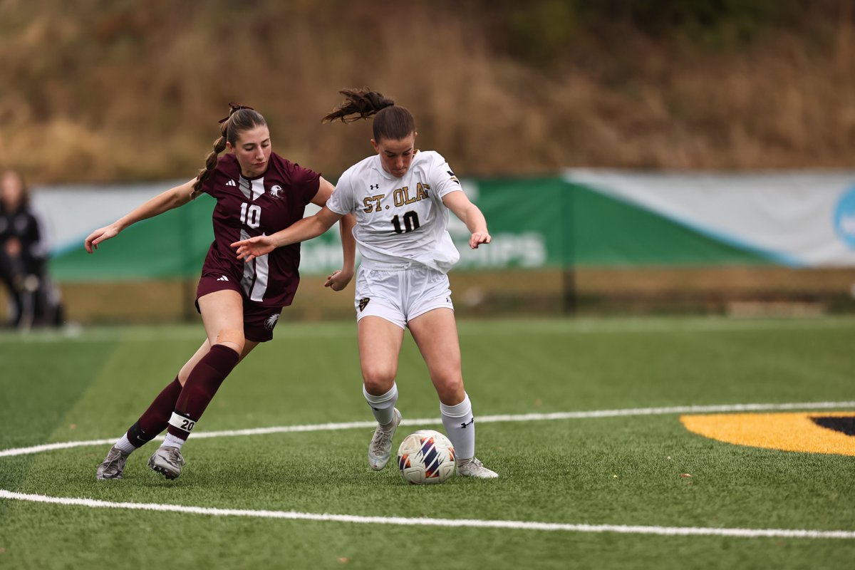 St. Olaf Athletics tweet media