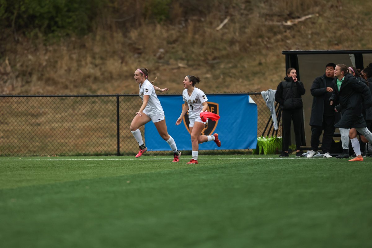 St. Olaf Athletics tweet media