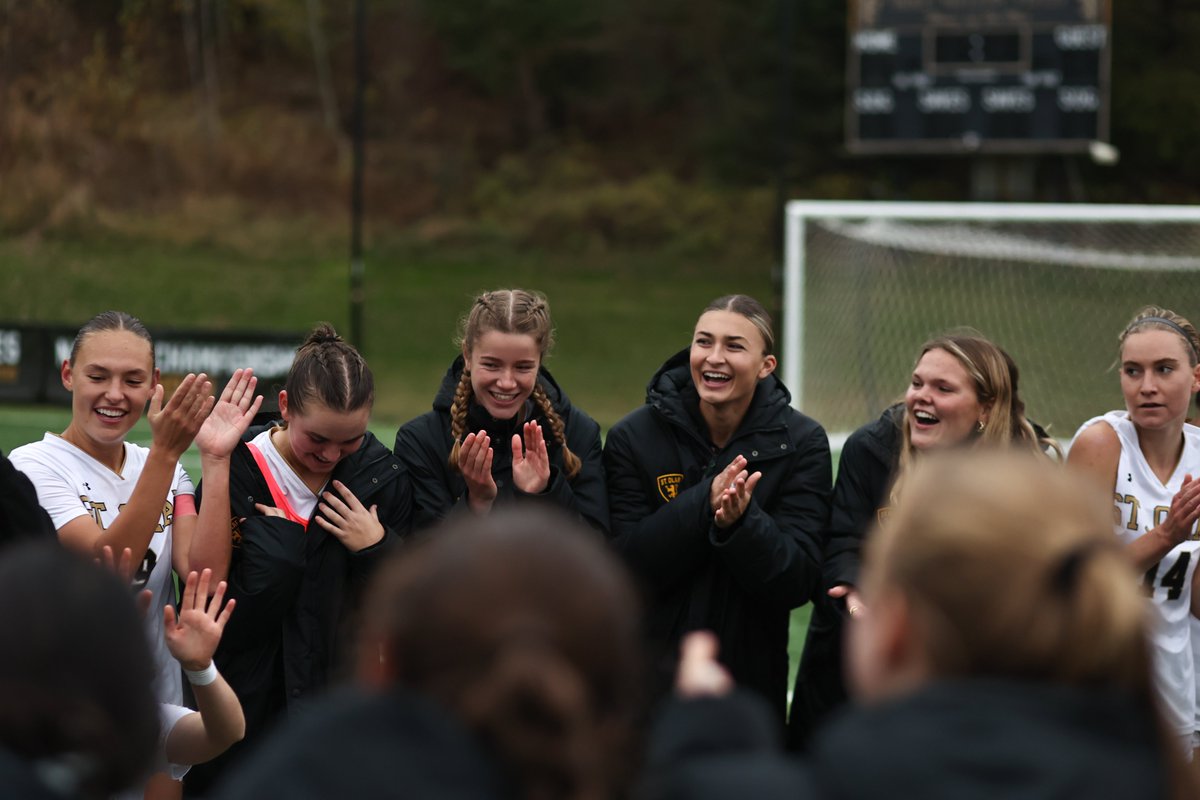 St. Olaf Athletics tweet media