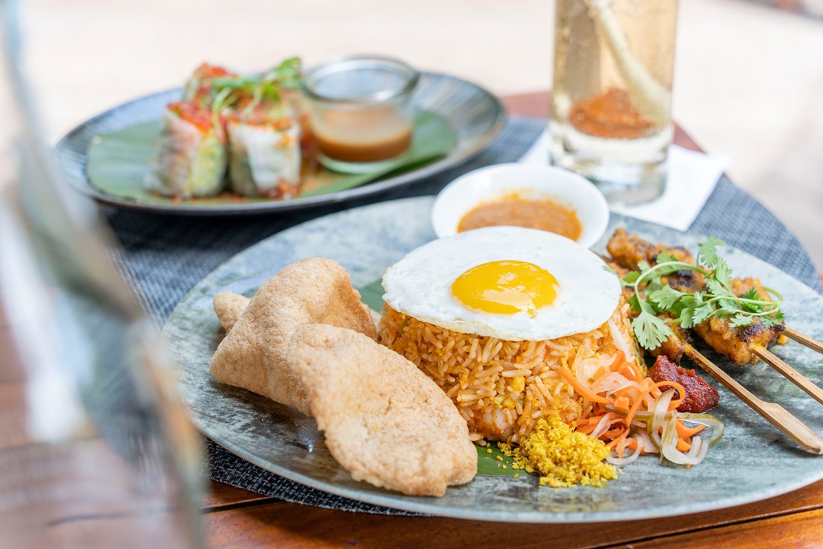 kohamamiyu's tweet photo. ③LUX＊ South Ari Atoll

おしゃれでヘルシーな食事ができるのもLUX＊の特徴

個人的にはインド料理のドーサ、CICAでおなじみのツボクサのサラダが、ナシゴレンが印象的でした😊

アジア料理がたくさん食べられるから、日本人も親しみやすい！

https://t.co/UFJnnFv1eg

#取材旅 #雨季のモルディブ旅 https://t.co/PMApfG0xwS
