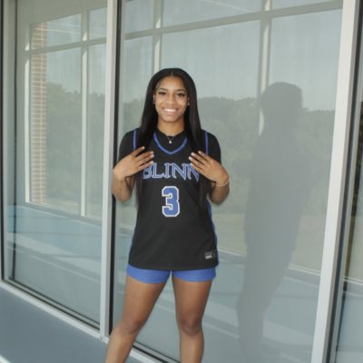 Wynter_Jones31's tweet photo. #NewProfilePic https://t.co/zuYedydlxB