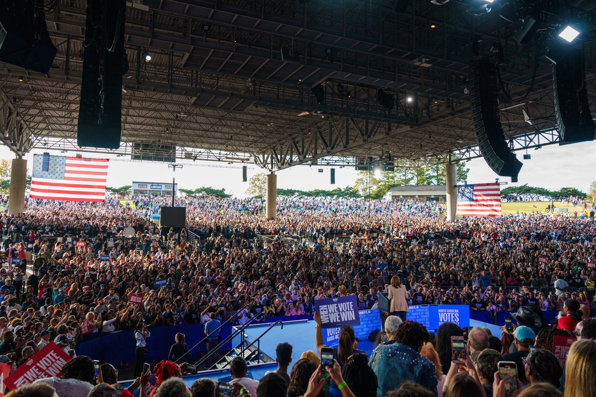 KamalaHarris's tweet photo. North Carolina: Are you ready to fight for freedom, opportunity, and the promise of America?

Get involved in our campaign: https://t.co/ZaRpcqNdUT https://t.co/tAKyiimto1