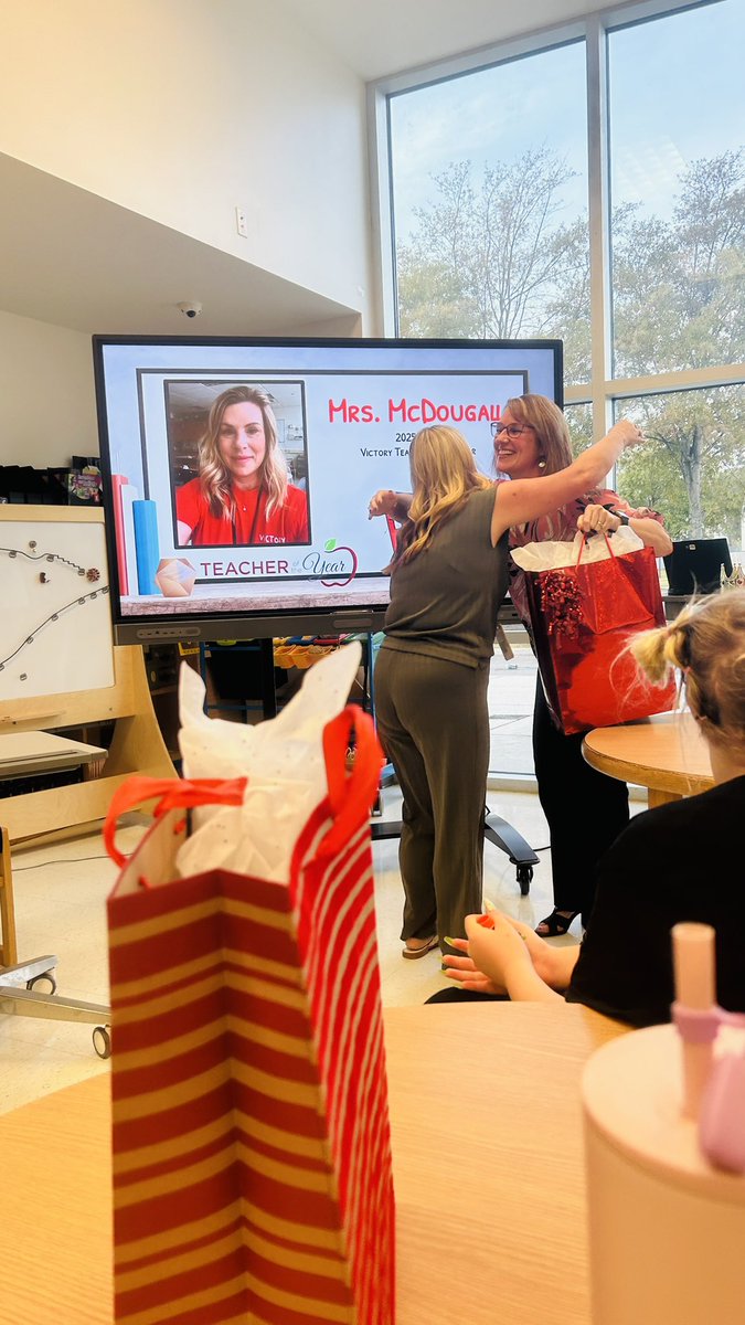 VictoryElemPPS's tweet photo. Congratulations to Mrs. McDougall, one of our 3rd grade teachers who was named the 2025 VES Teacher of the Year! #PPSShines #VESSoars @lizafly3 @ebracyPPS @nicscud https://t.co/o6QZIkOvre