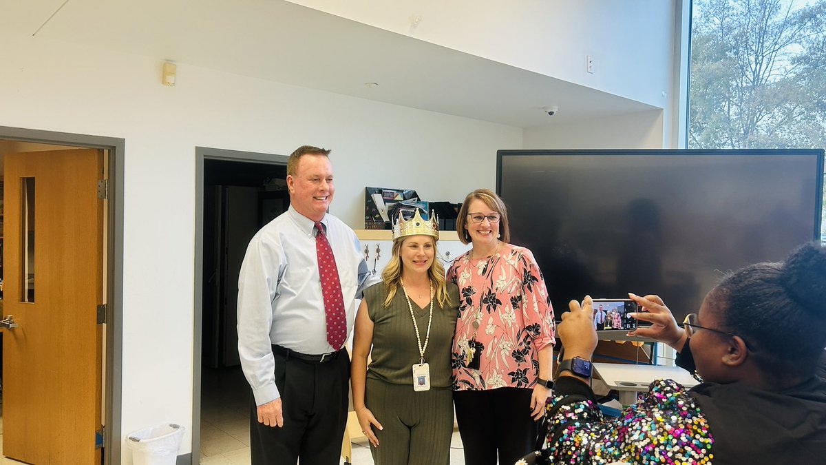 VictoryElemPPS's tweet photo. Congratulations to Mrs. McDougall, one of our 3rd grade teachers who was named the 2025 VES Teacher of the Year! #PPSShines #VESSoars @lizafly3 @ebracyPPS @nicscud https://t.co/o6QZIkOvre