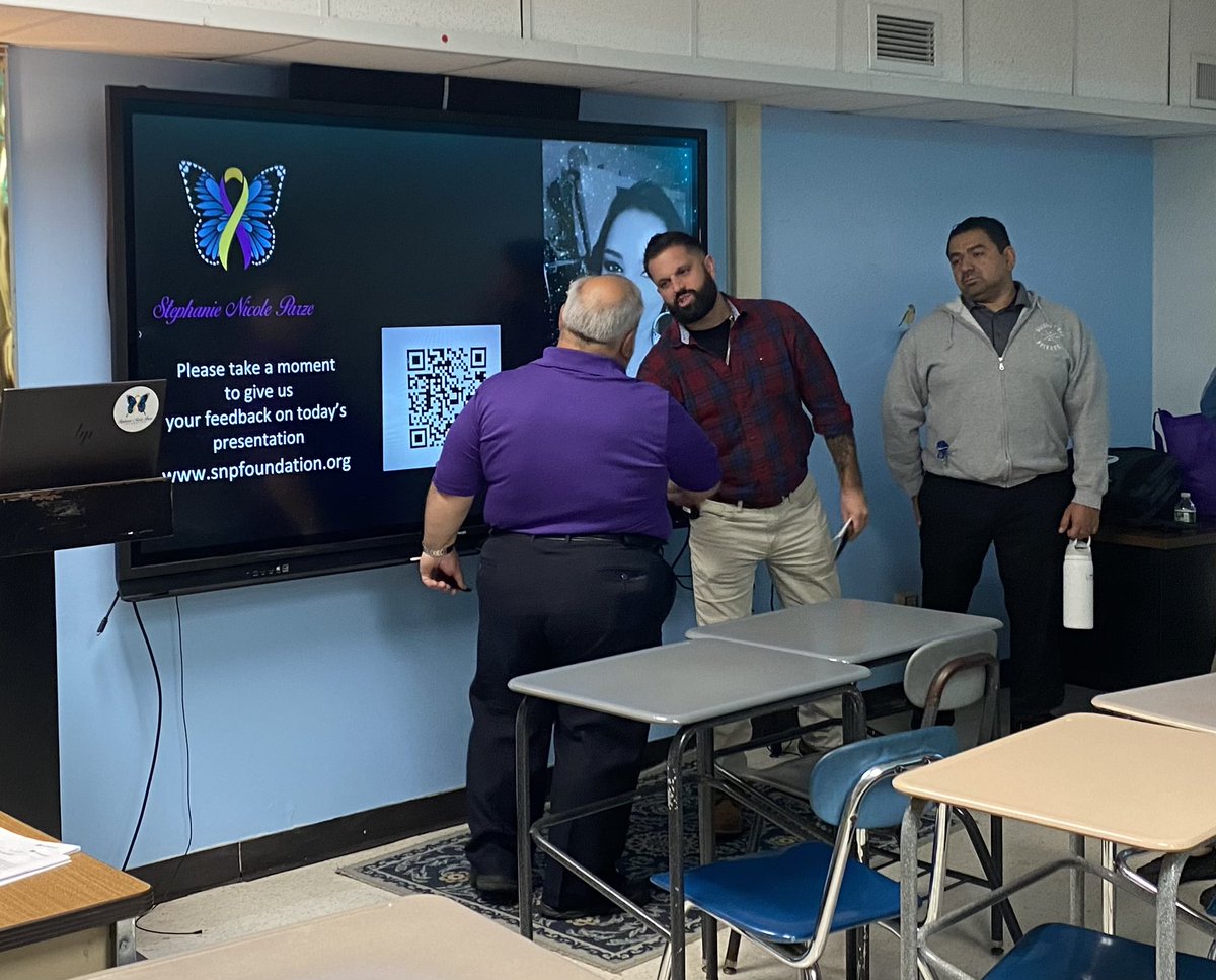 Julie Adkins tweet media