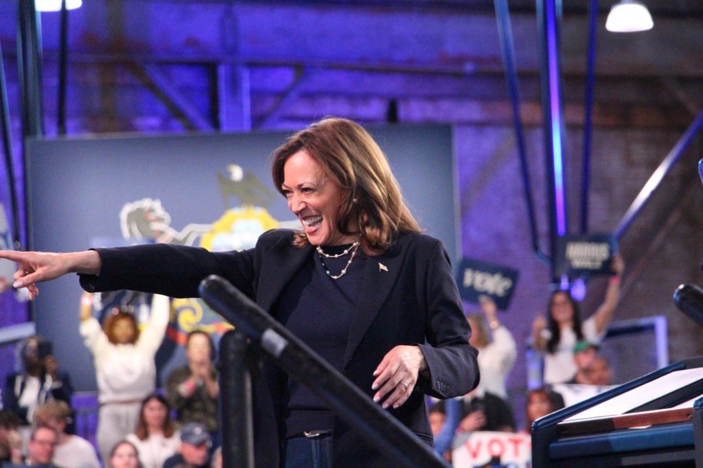 Тerrence Hunter™ WE’RE CLOSED tweet media