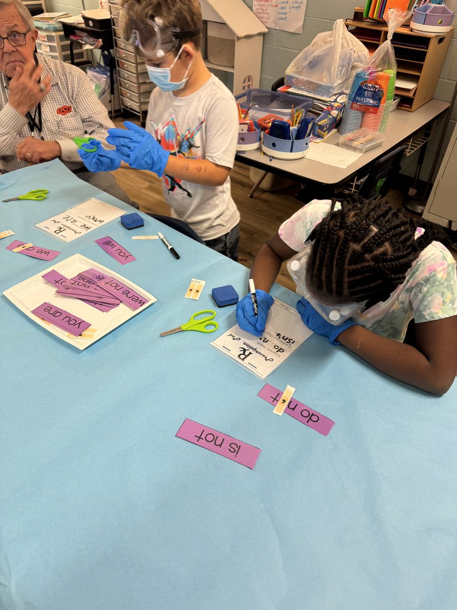 Best day ever continues…Contraction Surgery was a hit..figuring out what to “cut” and where to put an apostrophe! <a href="/HumbleISD_FE/">Foster Elementary</a> <a href="/Humble_ElemELA/">Humble ISD Elementary ELA</a>