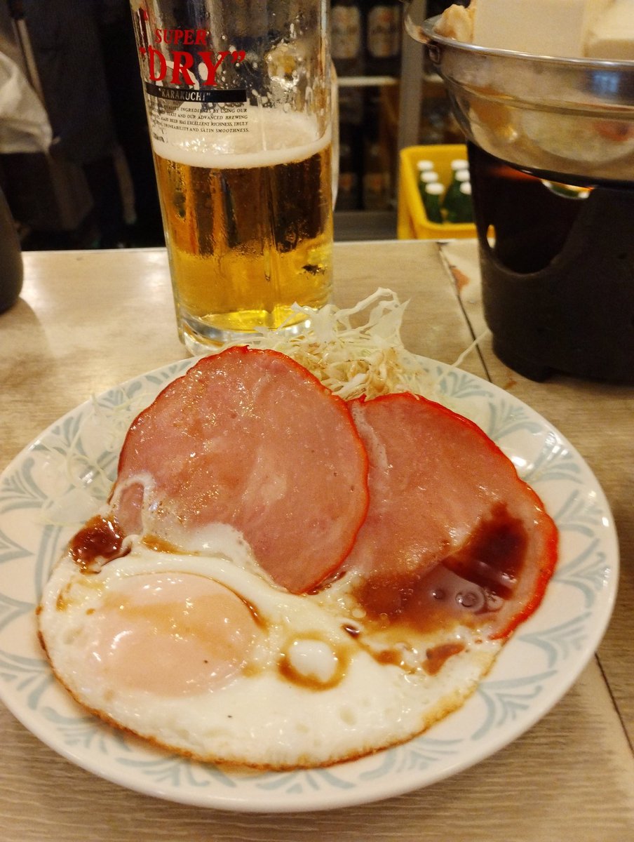 ARDBEG48's tweet photo. 通勤ラッシュの電車に揺られブログに朝飯食べに来た。 https://t.co/3HXNDzNY0C