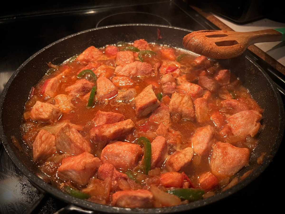 JtheShep's tweet photo. Puerco asado! https://t.co/m8TE8KupfJ