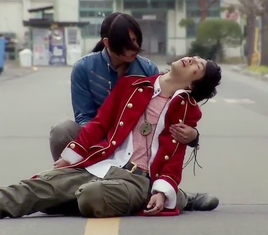 mar_veilles's tweet photo. Joe Gibken holding an injured Captain Marvelous, Kaizoku Sentai Gokaiger, episode 11 (2011) vs Michaelangelo's Pietà in Saint Peter's Basilica (1498-1499) https://t.co/1tc3LqSExP