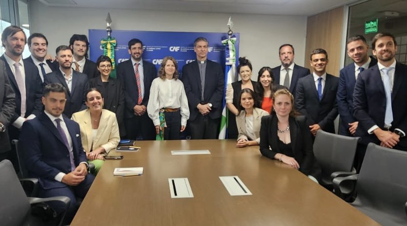 Estefania Laterza tweet media
