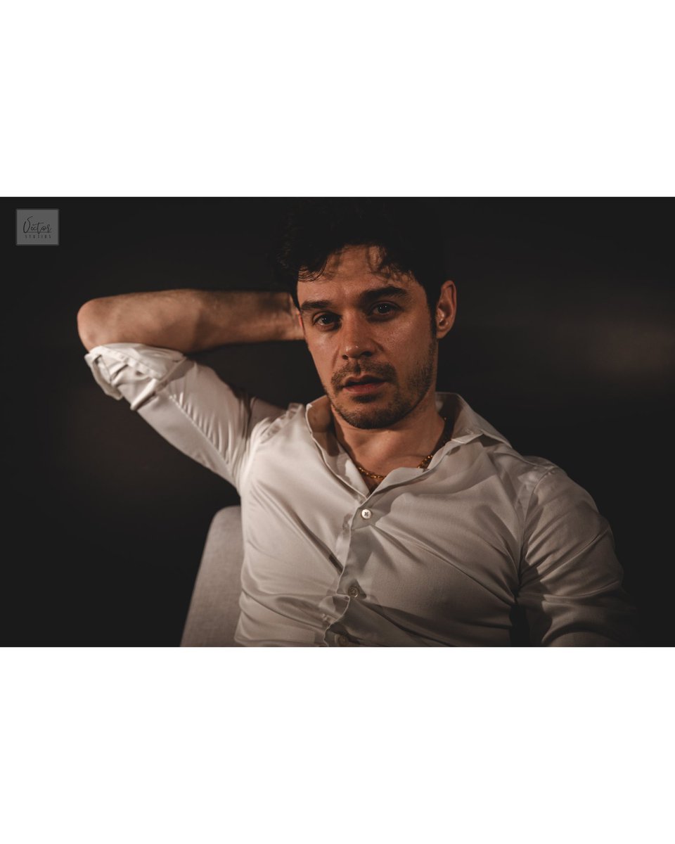 _VectorStudios's tweet photo. Chris joined us in the Studio!
How do you think he did?
#vectorstudios #sydneyphotography #boudoirstudio #malenude #leatherboy #gaymodels #maleboudoirmodel #maleboudoir #westernsydneyphotographer #westernsydneyphotography https://t.co/5TEK9C3cHX