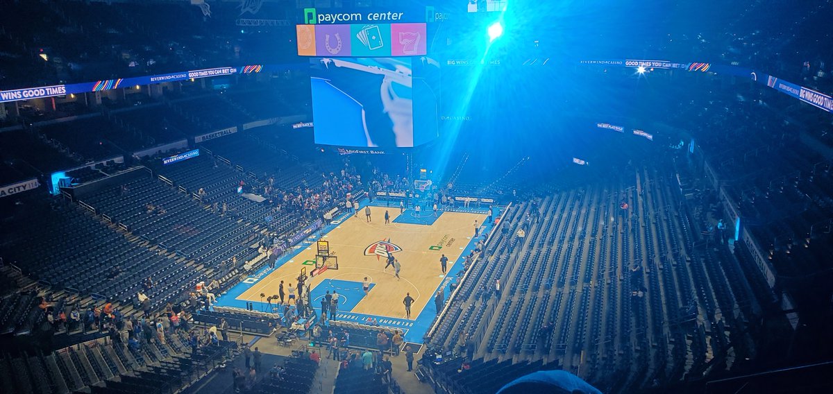 NdpCap's tweet image. Thundering Up tonight.  #ThunderUp