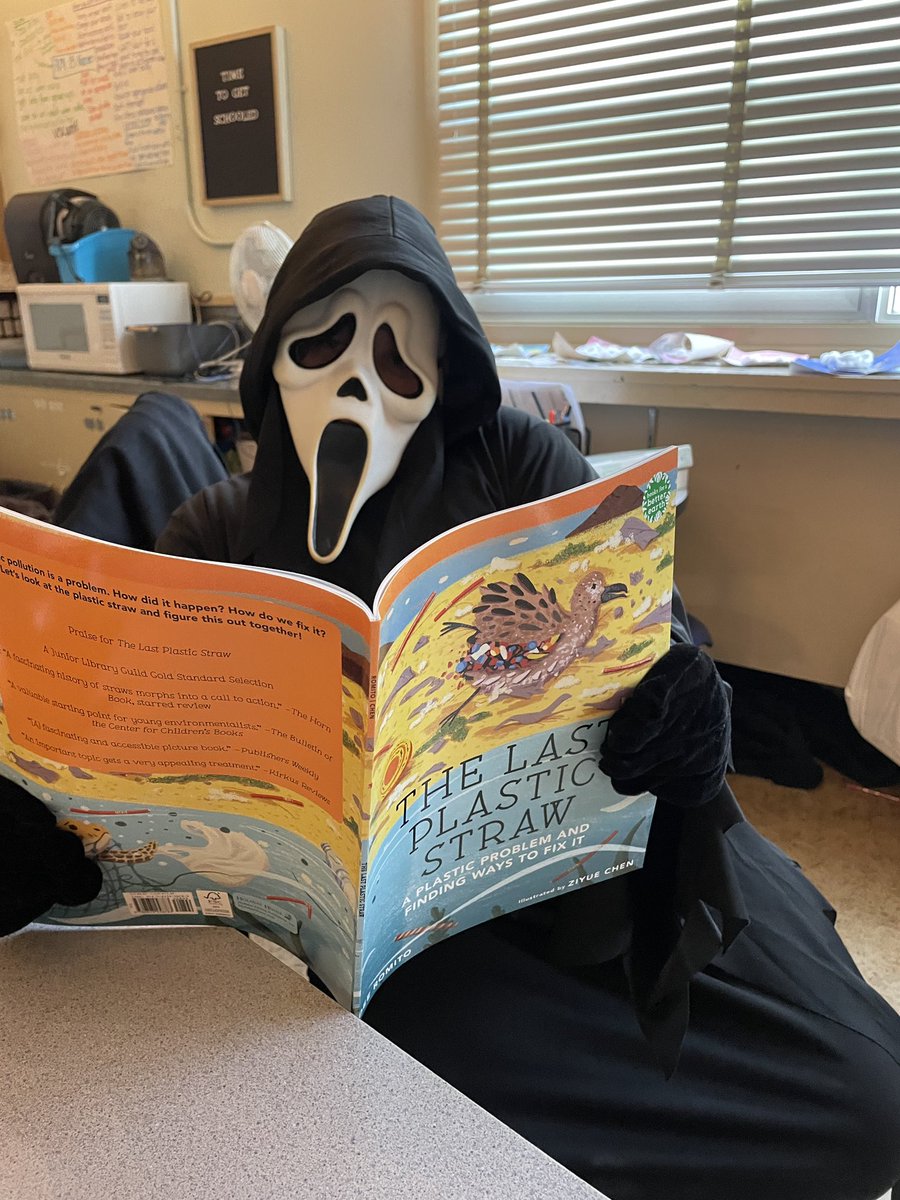 CbeVillage's tweet photo. Our students had an extra special Halloween thanks to @FirstBook Canada and @amazon for the donation and delivery of our book bags for each student
#wearecbe#ittakesavillage https://t.co/5YWErWdAn3