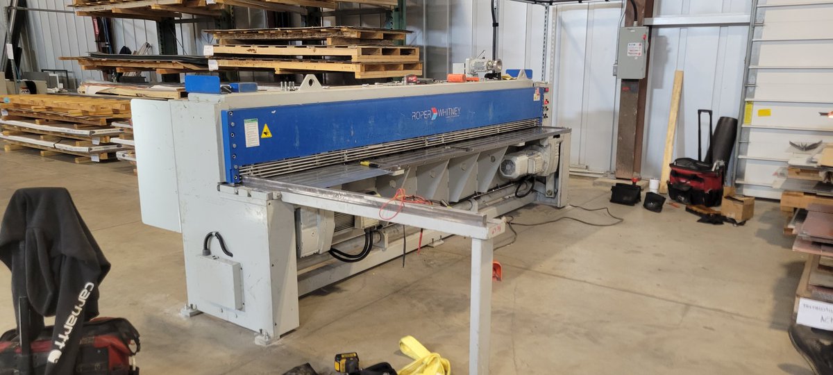 SilverbackMach's tweet photo. Finally received the new blades for this shear! Got them cleaned, installed, and the shear gapped for the customer!🦍🔧🇺🇸

#silverbackmachine #punchpress #metalfab #pressbrake #ironworker #welding #metalfabrication #plasmacutting #steelfabrication #machineshop #shearblade https://t.co/nAgzcCBrr8