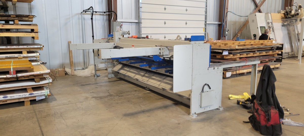 SilverbackMach's tweet photo. Finally received the new blades for this shear! Got them cleaned, installed, and the shear gapped for the customer!🦍🔧🇺🇸

#silverbackmachine #punchpress #metalfab #pressbrake #ironworker #welding #metalfabrication #plasmacutting #steelfabrication #machineshop #shearblade https://t.co/nAgzcCBrr8