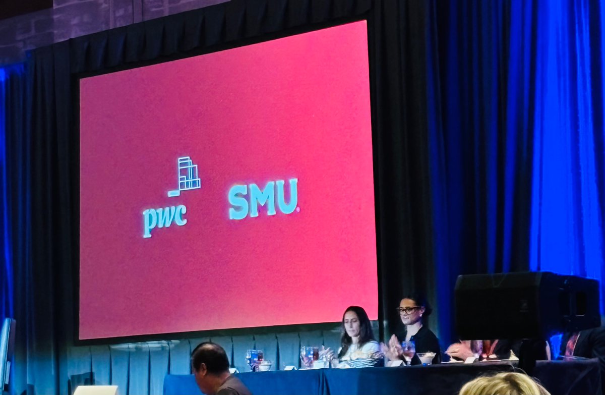 GirlsTrackDHS's tweet photo. Thank you PWC SMU Athletic Forum for this AMAZING opportunity! It was such an honor to witness the insight and faith that THE SYDNEY MCLAUGHLIN-LEVRONE brings to the sport of T&amp;F! And thank you, Sydney, for taking the time to show our girls some love! 🔥🥰🎉 https://t.co/VYToRBt1qh