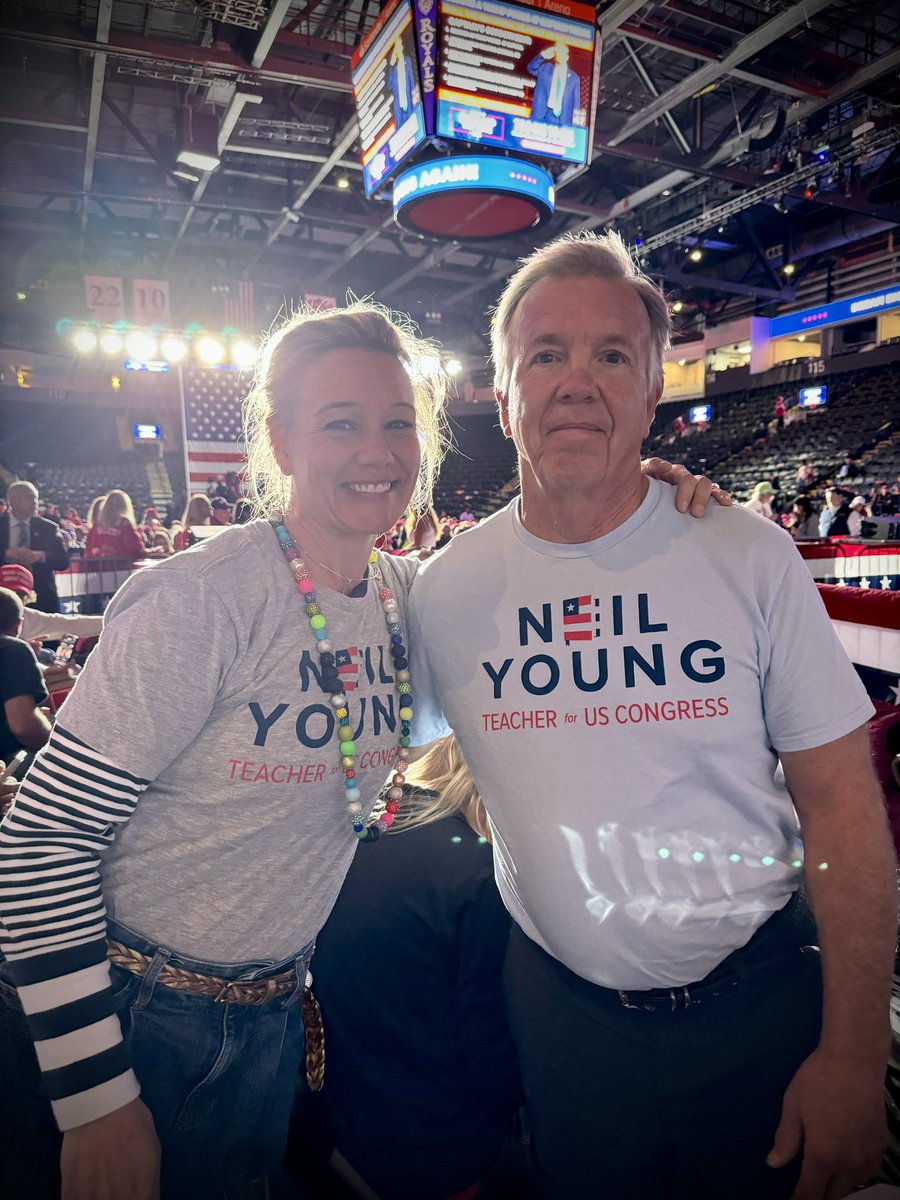 NeilYoungforPA's tweet photo. Today our Mobile Command Center traveled through Glenmoore, Oxford, Downingtown, Exton, Pottstown, and ended in Reading. We visited Lincoln University 😉 and even Kutztown University.

24 hours to go Chester and Berks county. 

Vote 🔴all the way ⬇️! Let’s go. 

With: @realDonaldTrump @EricTrump @DonaldJTrumpJr @SaraHuckabeeAR @LaraLeaTrump @mikepompeo @BerksWomen 

#VoteNeilYoung #VoteRedtoSaveAmerica #VoteRed