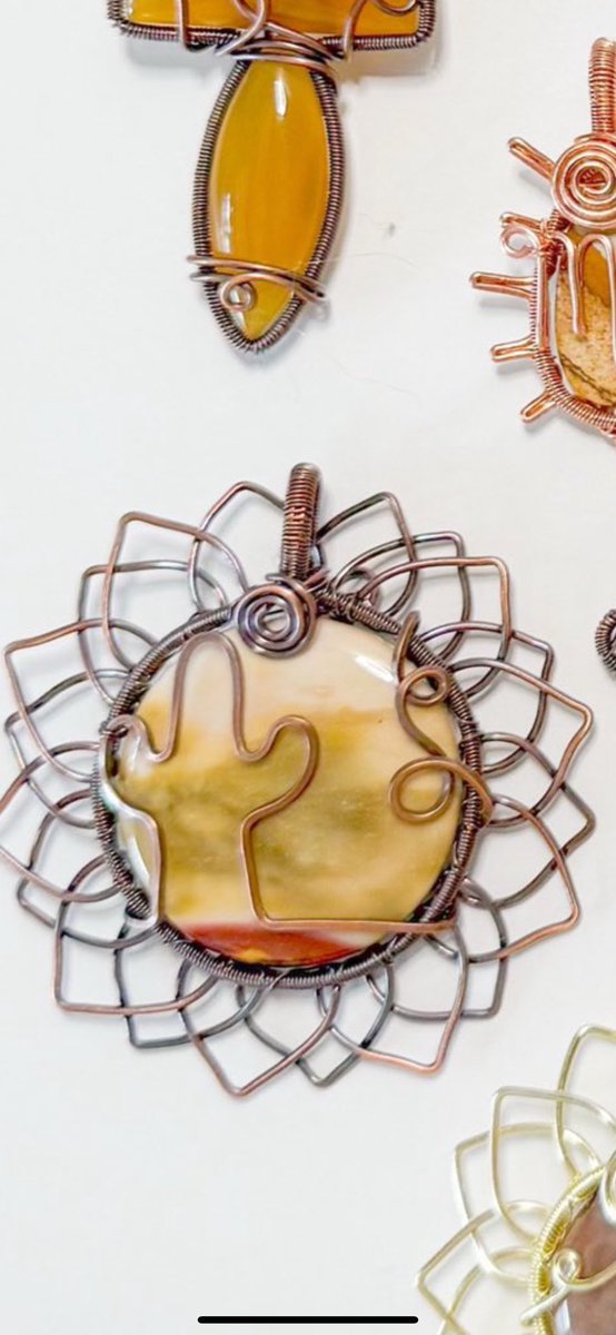 TheNamesAllamma's tweet photo. @mildhippie Hard to choose just one, but these two are absolutely gorgeous and my favs 😍🥰 https://t.co/wQNxvsUyVf