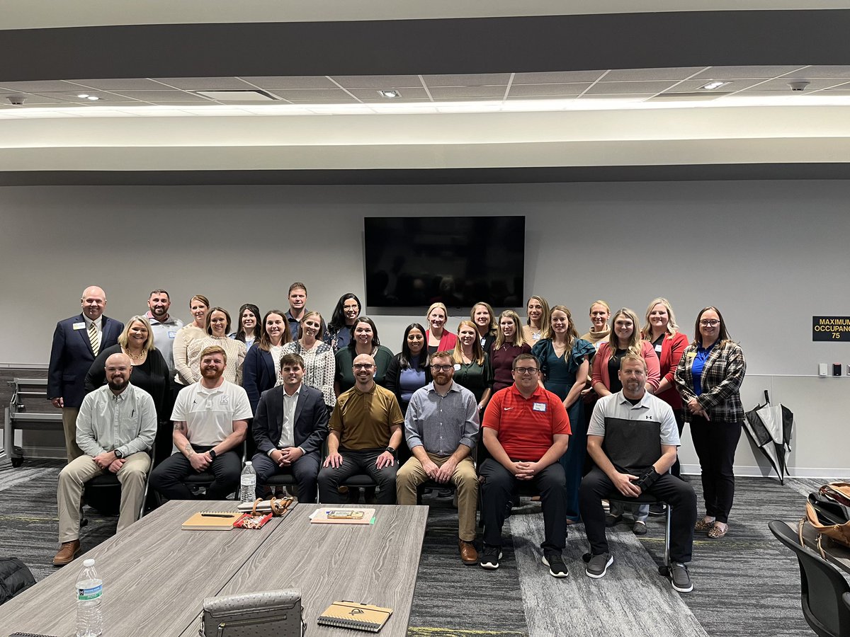 Unk_EDAD's tweet image. Great end of day 2 of practicum at Papillion La Vista! Thanks you Dr. Settles and Dr. Steele.