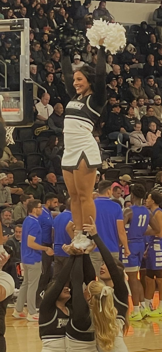 BaugQu's tweet image. Season Opener at the AMP.  Go Friars and Go Lindsay!  ♥️💪 @lindsayflyer2