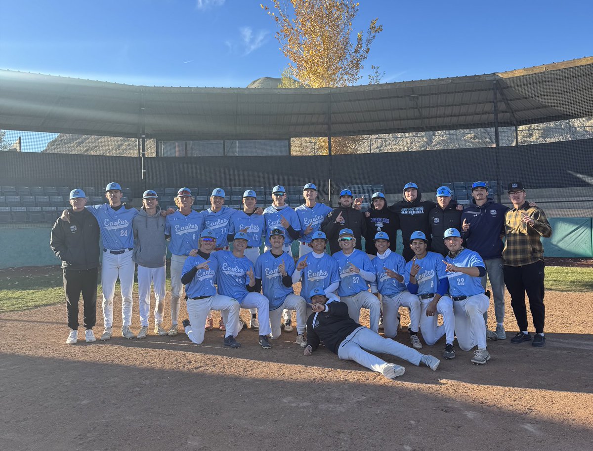 USUEbaseball's tweet photo. Congrats to Team OBB on winning the USUE Fall World Series, 4-2! Game 7 will still be played tomorrow to wrap up the fall season! #TeamOBB #DogPile #skeags🦅 https://t.co/VYS2fUzkAz
