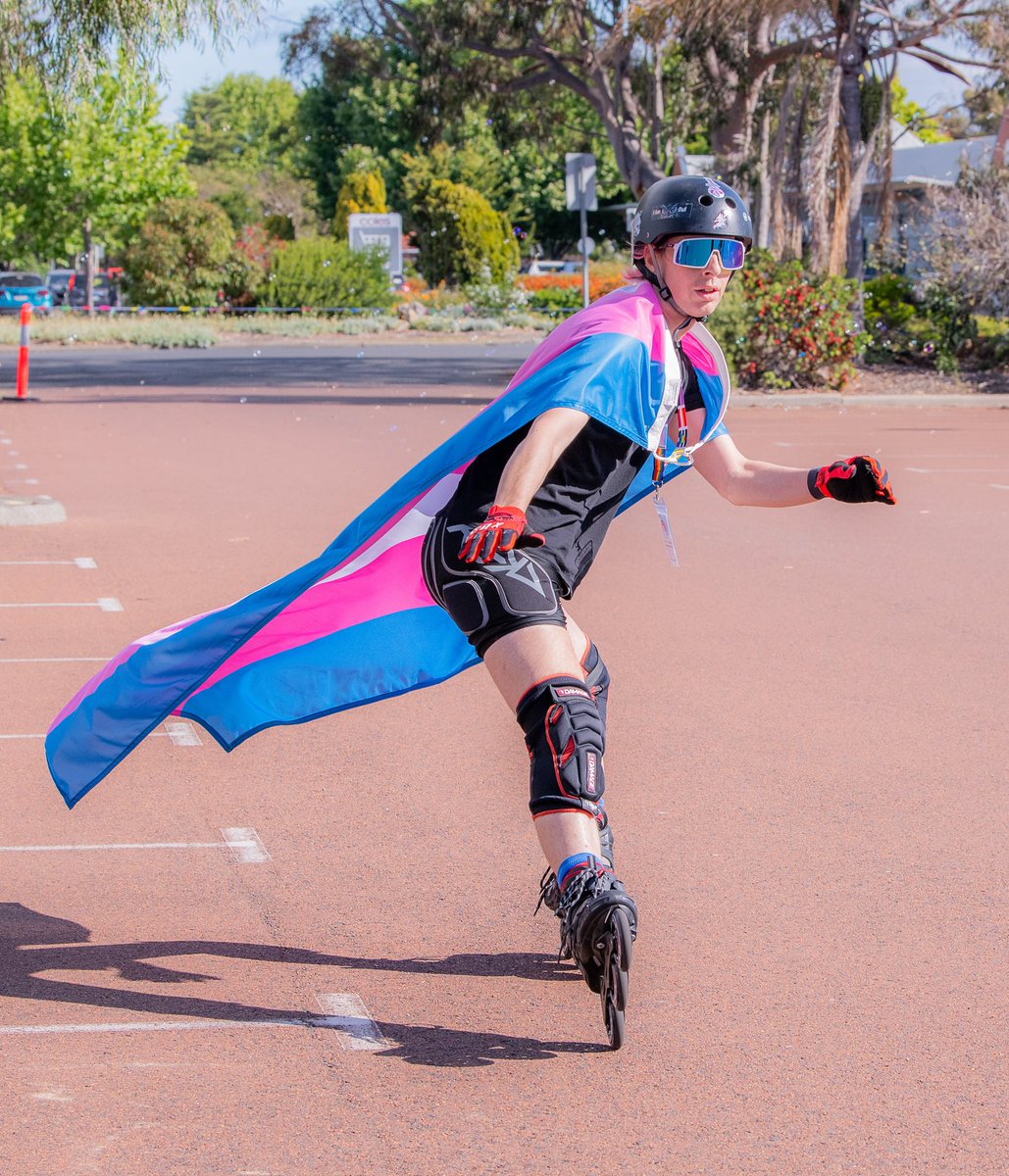 🗡️🦉🛡️ (@daggerowlshield) on Twitter photo 