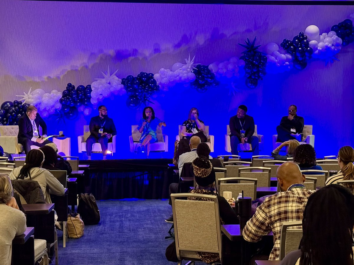 An amazing day of learning &amp; engagement with #TeamIPS at <a href="/IPSSchools/">IPS</a>! Over 1300 participants gave USS ConnectED conference a glowing 4.6/5! Huge thanks to the USS Ops team for putting on such an incredible event for our dedicated teachers and staff! <a href="/AleesiaLJohnson/">Dr. Aleesia Johnson</a>