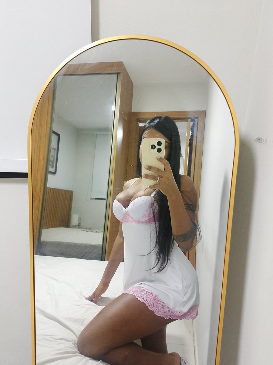 mirellavasconc's tweet photo. boa noite, dormem c/ os anjinhos.. ✨
amanhã RJ🤍 https://t.co/LeT25RvYxt