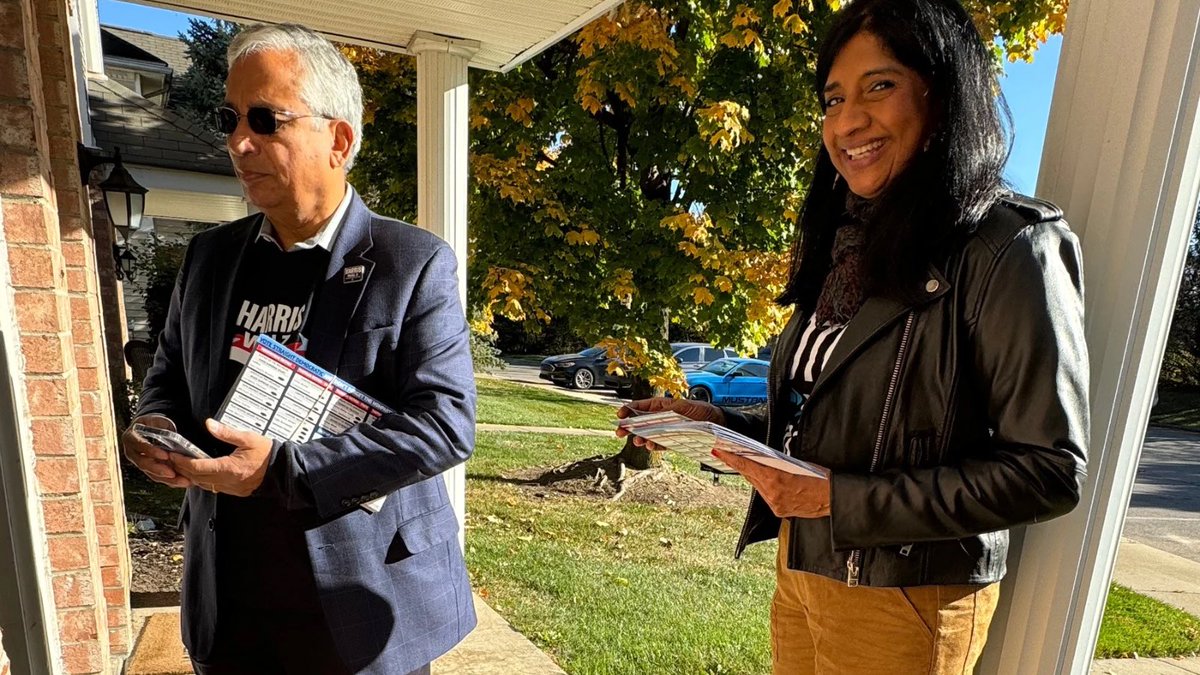 AAPIVictoryFund's tweet image. There’s nothing like talking to voters one on one. The ground game this election has been incredible, with thousands of volunteers and millions of doors knocked. This is how we win, person to person, one conversation at a time.

#getoutthevote at go.kamalaharris.com