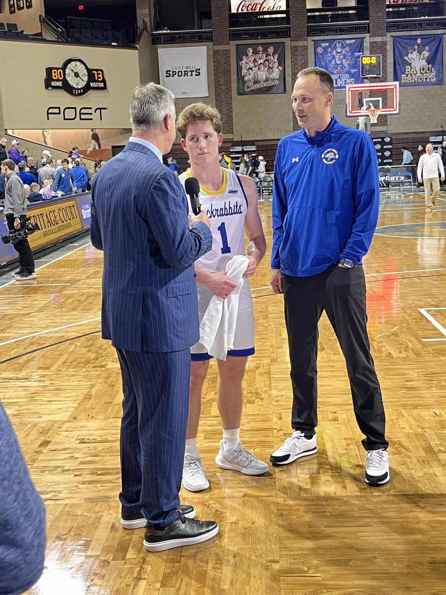 ELC Boys Basketball tweet media