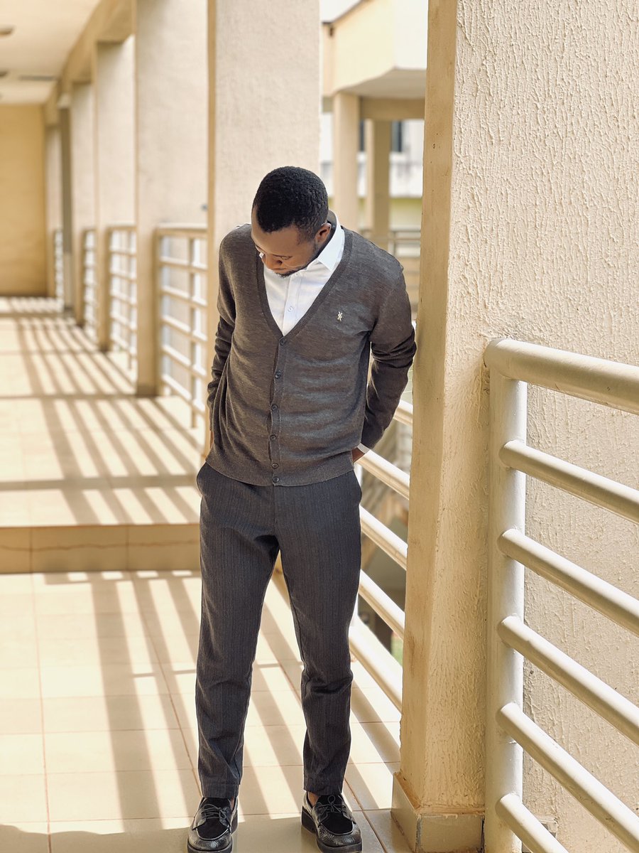 Noblealtruist19's tweet photo. When the fit is icy and the mood is chill 🧊 You see CLASS, STYLE, and AMBITION in one look 👔✨

It’s my time here and not just passing through but making every moment count 🔥⏳

Nov 04, 2024 

📷: @t1_aida

#NAASOOUFRESHERSWEEK2024 #CashlinkLedAdministration
#NAASOOU #oou https://t.co/iuThhLPgog