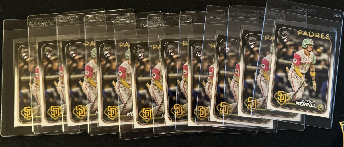Cre8Collections's tweet photo. 2024 #Topps Update break #TheHobby https://t.co/0RZQ4XfTjY