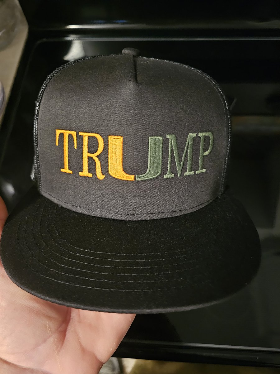 JSchasane's tweet image. Added another U canes hat plus American flag... how many snowflakes will this melt
#canesforTrump
#MAGA 
#MakeAmericaGreatAgain