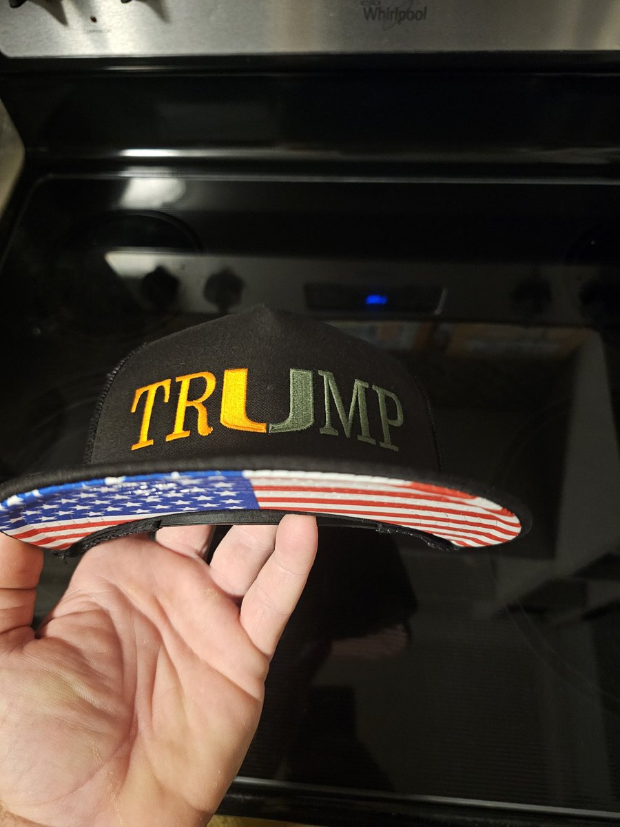 JSchasane's tweet image. Added another U canes hat plus American flag... how many snowflakes will this melt
#canesforTrump
#MAGA 
#MakeAmericaGreatAgain
