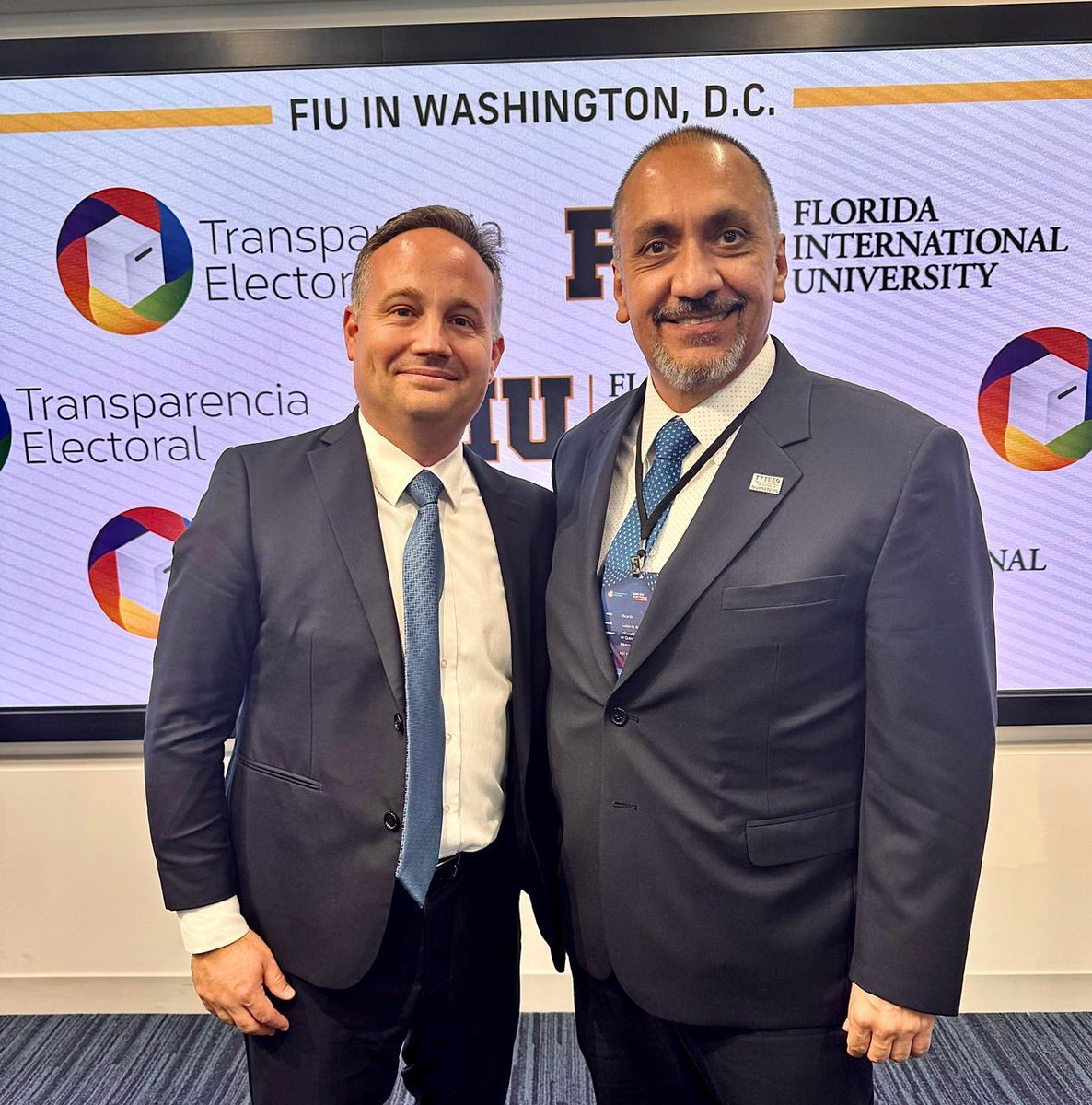 TEEQRO's tweet photo. El @MagdoRGutierrez, invitado por @TransparenciaAL a la Misión de Observación de las elecciones en EE.UU. 2024, participa en Washington, D.C., en el seminario ‘Administración Electoral y Seguridad Electoral’ impartido en el campus de la @FIU. https://t.co/Gj7D9QPFoE