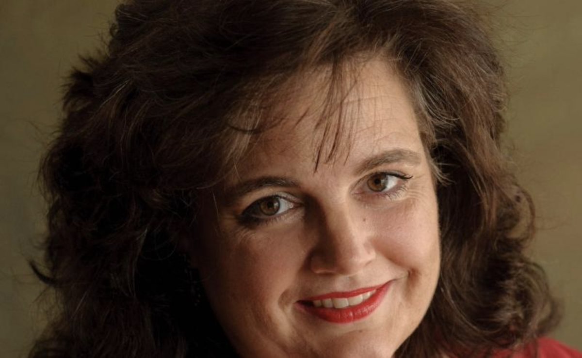 RandyDPenner's tweet photo. Founder—Growing HOPE, Co-Founder—Peculiar Productions, speaker, podcaster, coach, author, blogger, Kathryn Lang @Kathrynclang, presents "Be Focused &amp; Flexible to Achieve Your Dreams!" Nov 7 @BizNetSparks #virtual #global #business #networking #event. Info: https://t.co/m938WpnW5R https://t.co/s37jLDH0Et