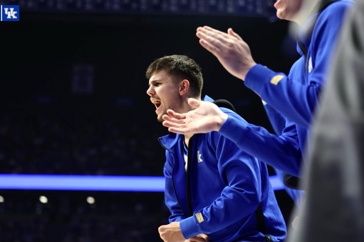 KentuckyMBB's tweet photo. Vibes are HIGH in @Rupp_Arena ๐ธ https://t.co/M4ZwUyjK3a