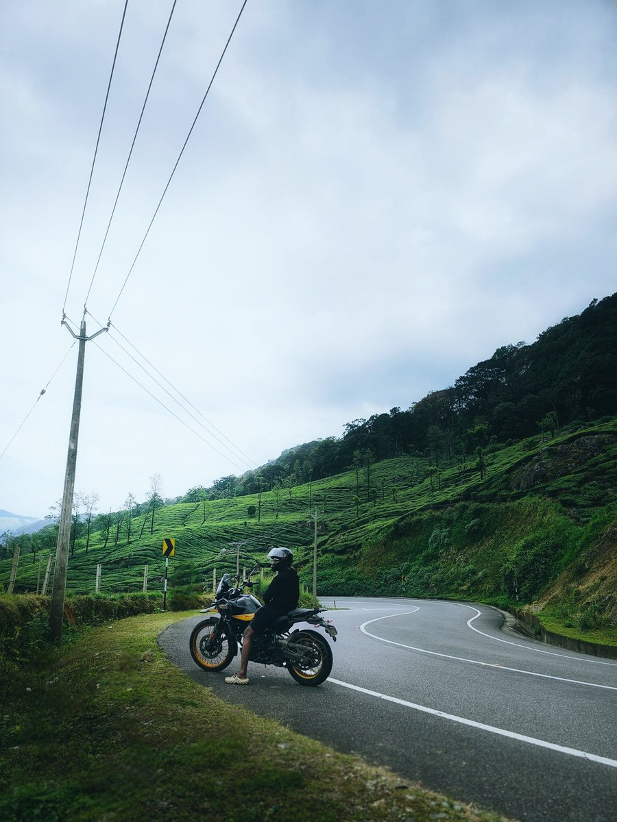 vipinss69's tweet photo. Gap-road suryanelli (one of the bestest road) https://t.co/xQneB9ICNF