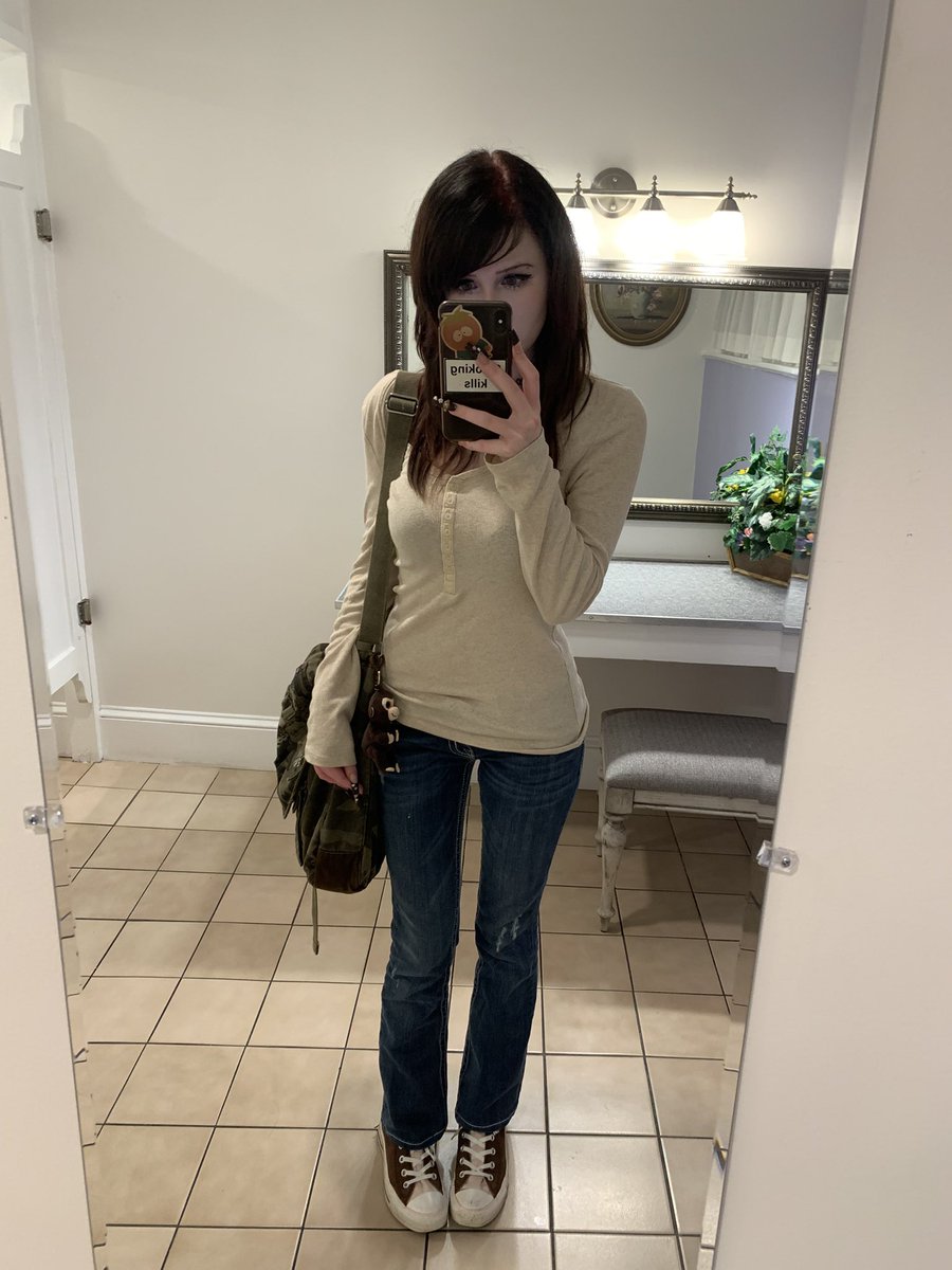 mauledyou's tweet photo. i liked this mirror https://t.co/kV9Gv4XdU1