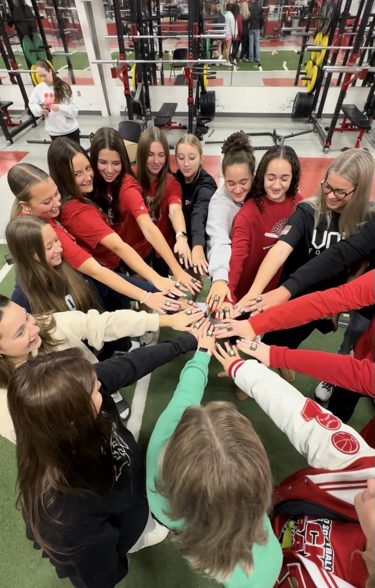WamegoSoftball's tweet photo. It’s ring season! Glad to have everyone back tonight! https://t.co/TkClcUtjw0